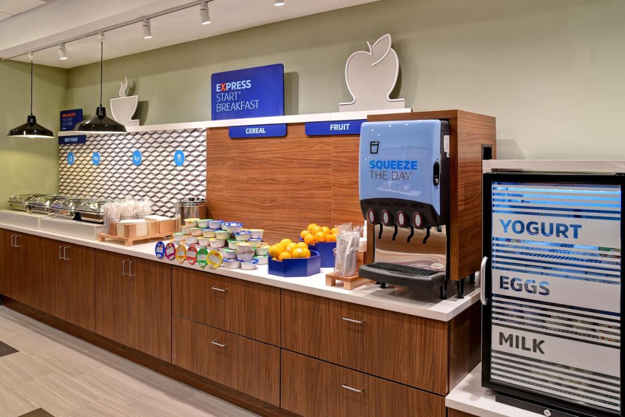 Holiday Inn Express & Suites - Ottawa By Ihg エクステリア 写真